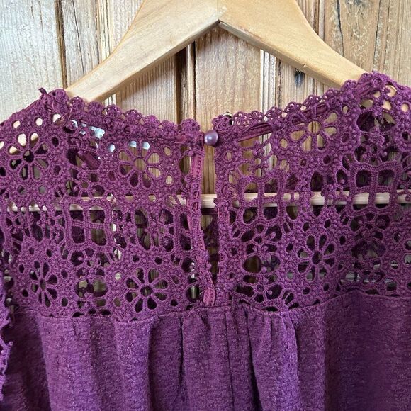 Eri+Ali Medium Shirt‎ Maroon Red Floral 3/4 Sleeve Lace Crewneck Button Anthro - Picture 7 of 10